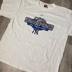 Vintage Nike Yankees 2000 World Series Champions T Shirt Center Swoosh